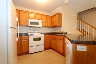 Foto del edificio - 17540 Gillette Way