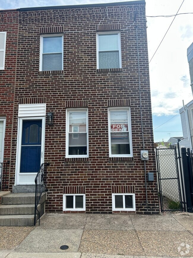 Building Photo - 2537 E Norris St