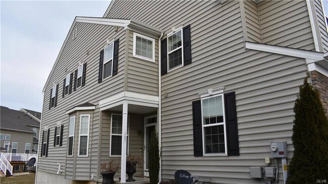 Building Photo - 187 Red Clover Lane