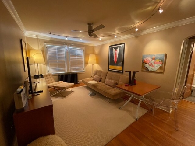 Foto del edificio - 4559 MacArthur Blvd NW