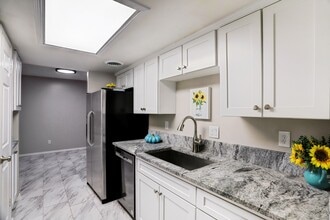 Building Photo - 12633 Memorial Dr