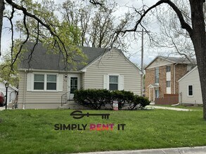 Building Photo - 510 8th St