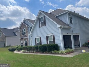 Building Photo - 1105 Thornebrooke Ct