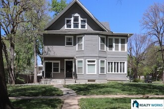 Building Photo - 1844 D St