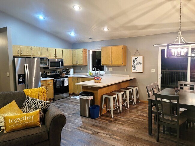 Building Photo - 442 Orlando Dr