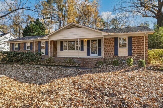 Foto del edificio - Ranch home in South West Durham: Available Now