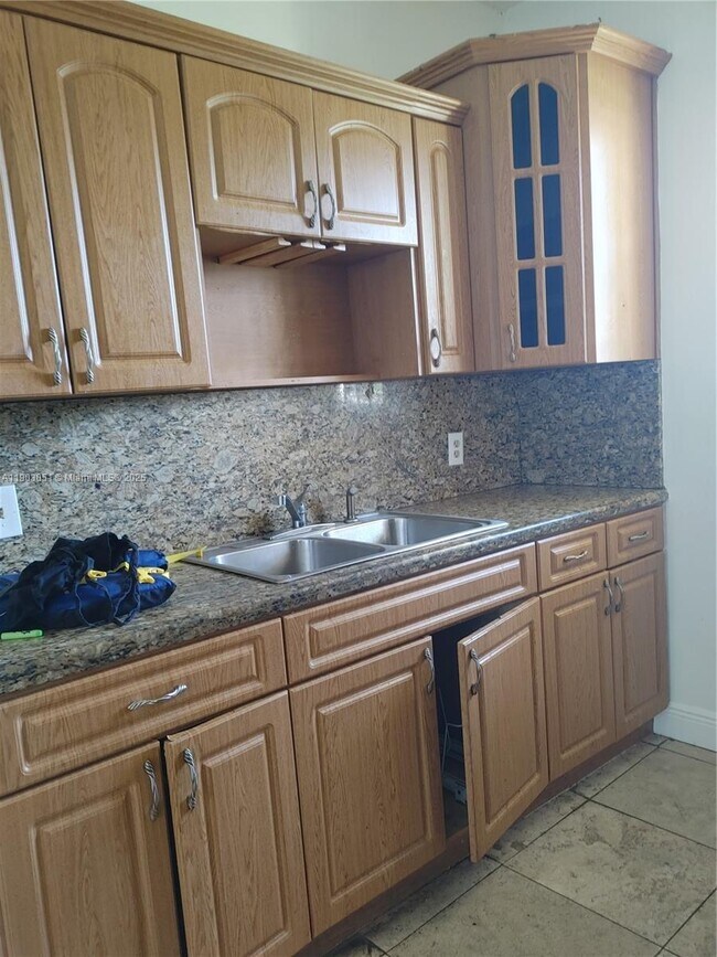 Foto del edificio - 421 NE 1st St