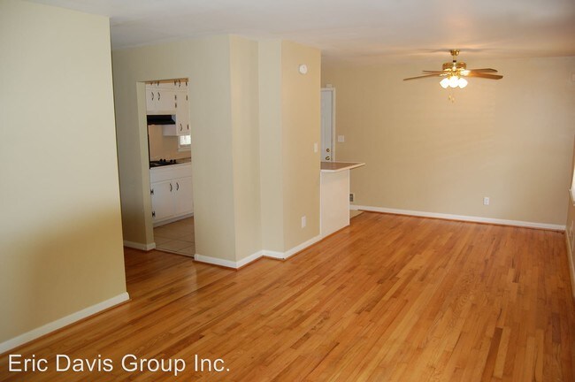 Building Photo - 3 br, 1.5 bath House - 3743 Brookcrest Circle