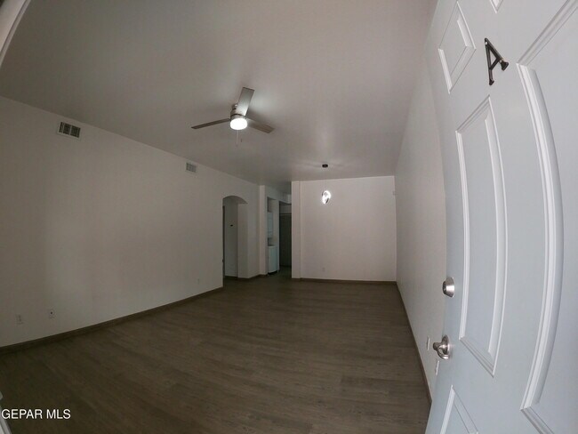 Foto del edificio - 14304 Gil Reyes Dr