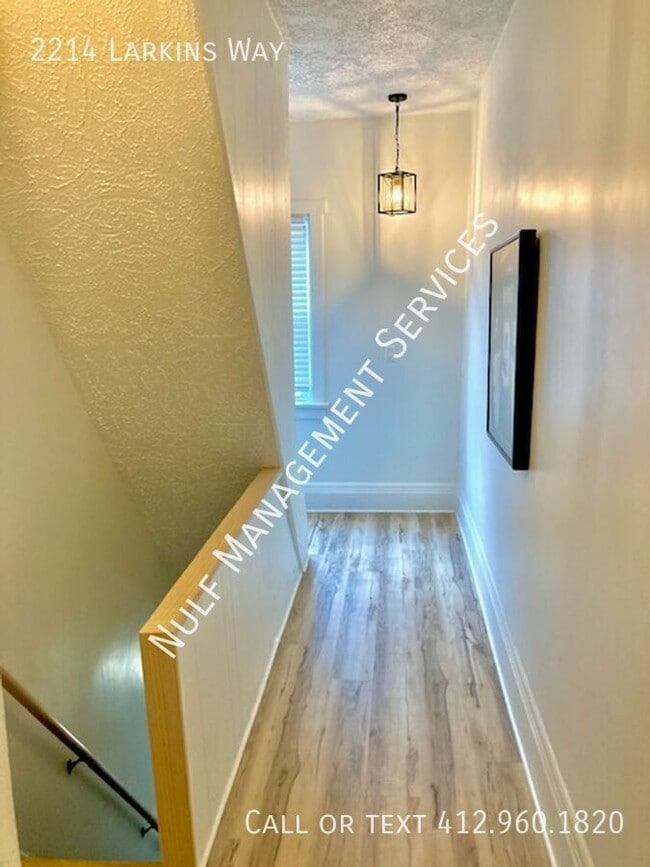 Building Photo - 2214 Larkins Wy