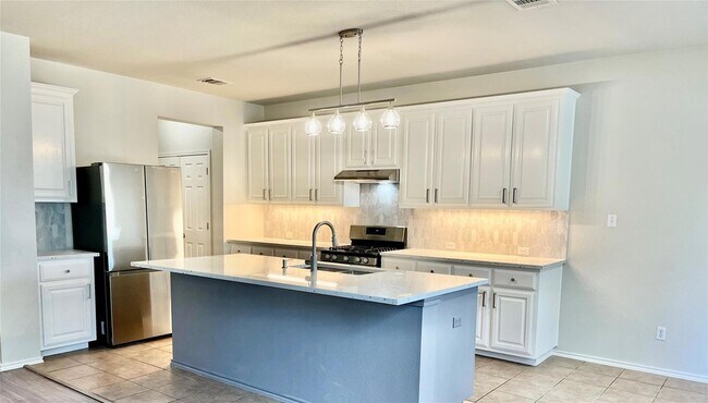 Foto del edificio - 18708 Dry Pond Dr