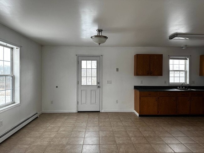 Building Photo - 376 NY-32