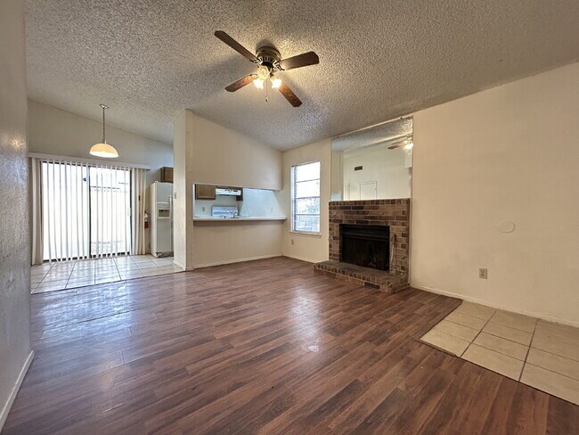 Foto del edificio - Cute Duplex in Whisperwood