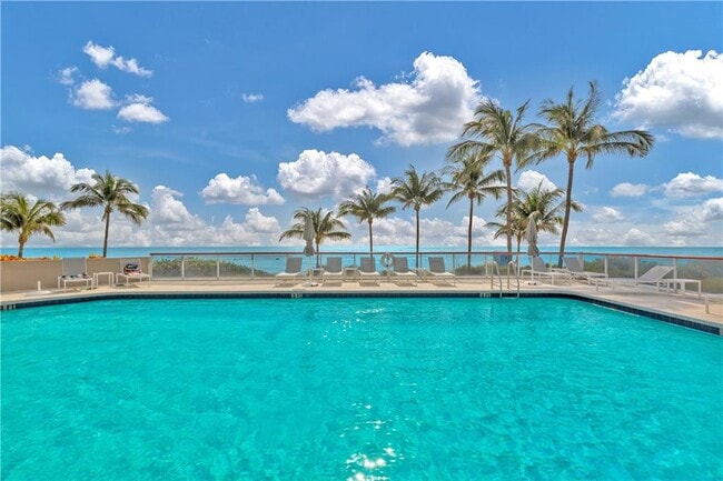 6767 Collins Ave Miami Beach Fl Alquileres En Miami Beach Fl Apartamentos Com