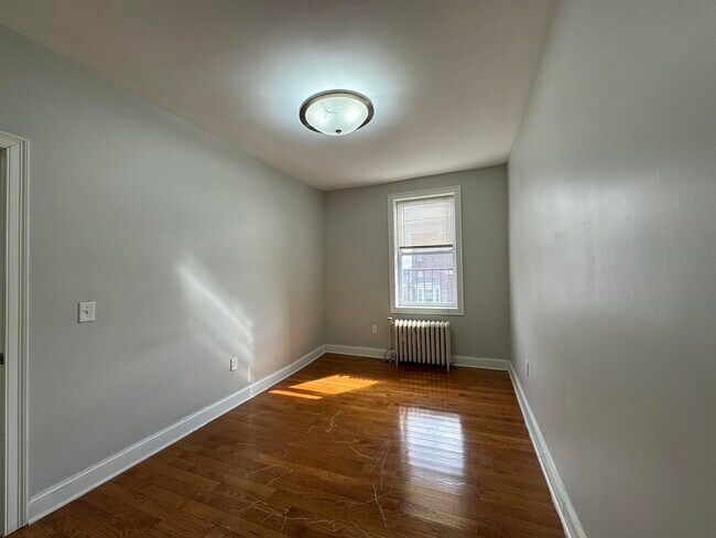 Building Photo - 6099-6001 Hudson Ave