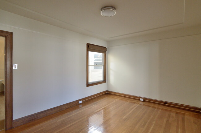 Building Photo - 1449 Francisco St