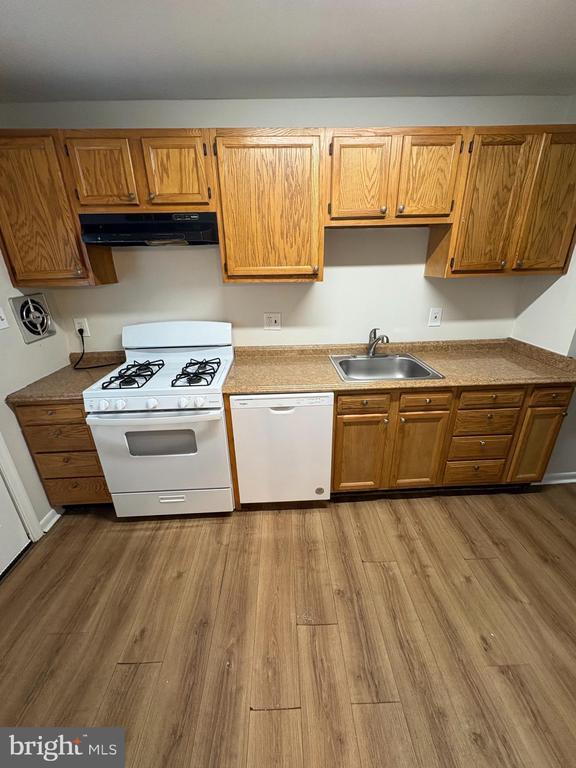 Foto del edificio - 8209 Stewarton Ct
