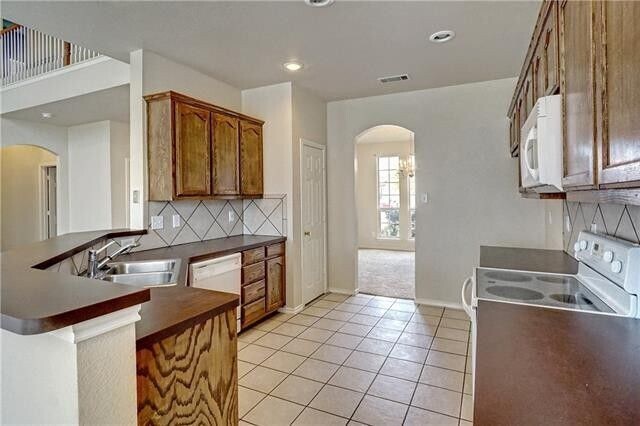 Foto del edificio - 6341 Redeagle Creek Dr