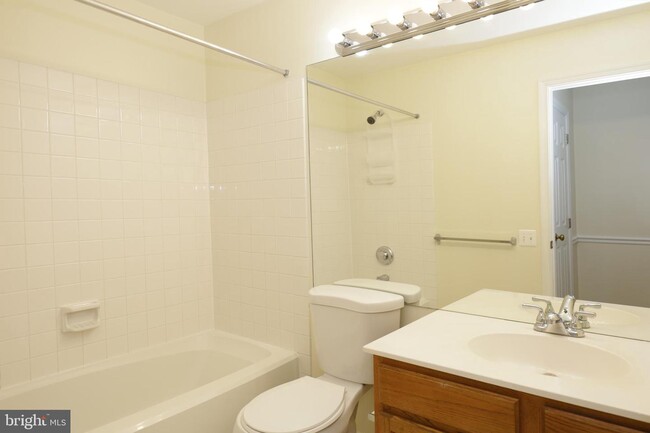 Foto del edificio - 8218 Winstead Pl