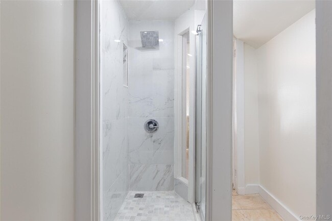 Building Photo - 440 Sixth Ave