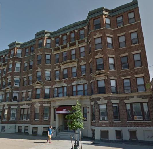 Primary Photo - 1127 Commonwealth Ave