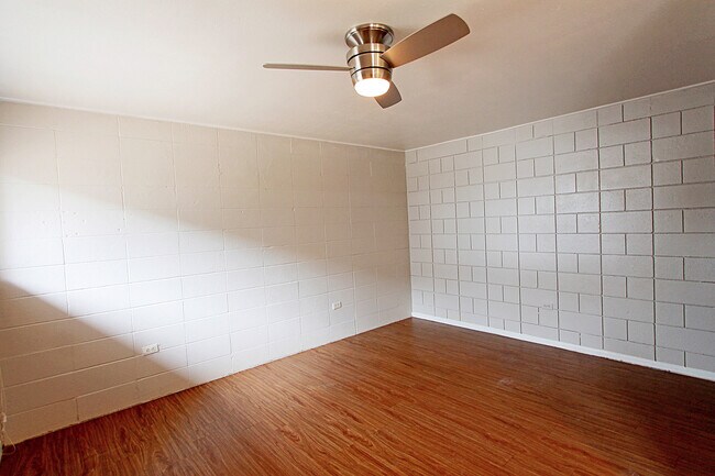 Foto del edificio - Recently Remodeled Studio Apartment In Hot East Austin!