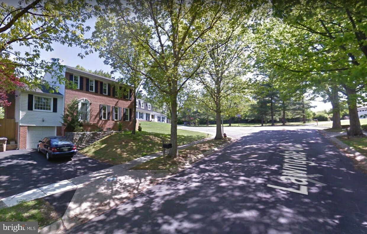 13 Lawngate Ct, Rockville, MD 20854 House Rental in Rockville, MD