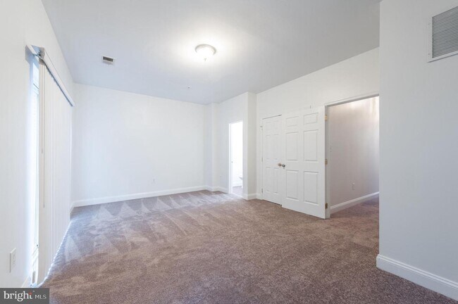 Building Photo - 107D Burck St