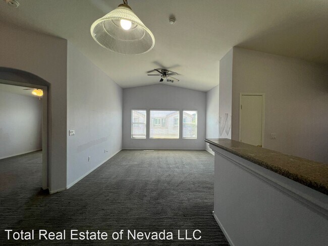 Foto del edificio - 2 br, 2 bath House - 8718 Tomnitz Ave #101