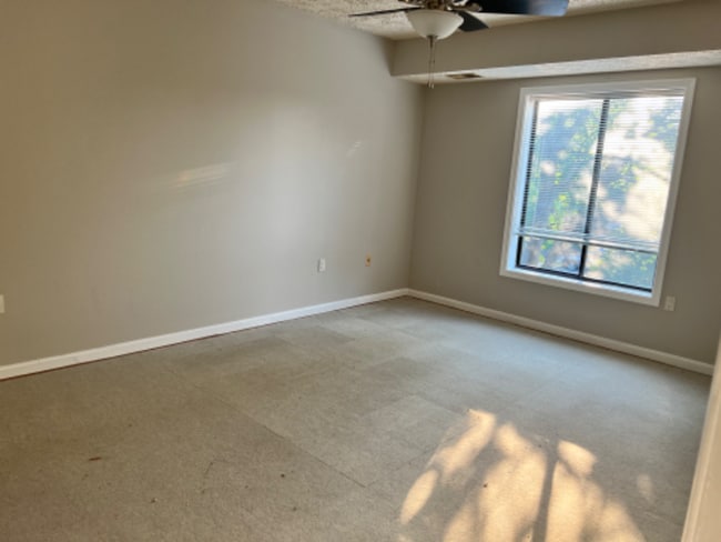 Foto del edificio - 38 Windbrooke Cir