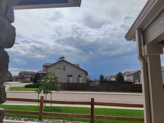 Foto del edificio - 3 BED/2-1/2 BATH TOWNHOME IN LORSON RANCH