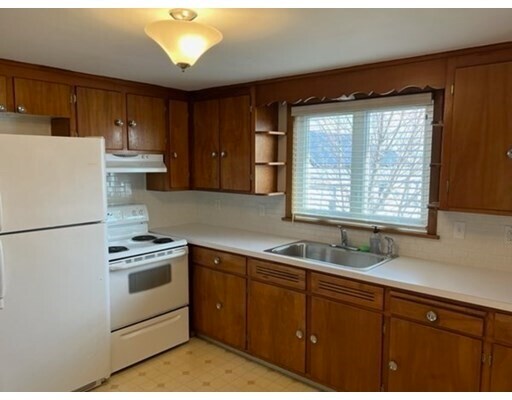 Building Photo - 116 Summit Ave