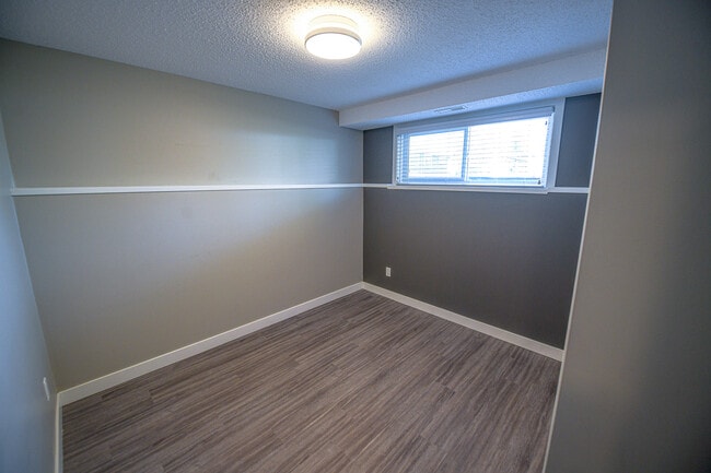 Building Photo - 9308-93109 109 Ave