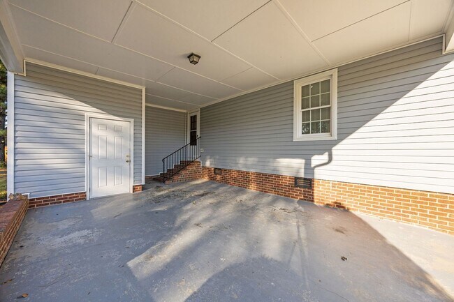 Foto del edificio - Lovely 3 bed 2 bath home located in Lillin...
