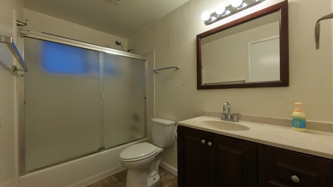 Bathroom - 6125 NE 193rd Place