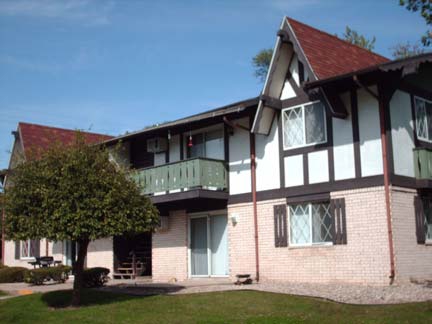 Building Photo - Turner Drive Apartments