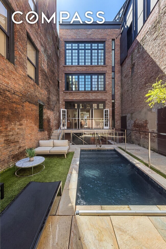 Foto del edificio - 21 Cornelia St