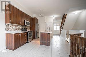 Building Photo - 1354 Granrock Crescent
