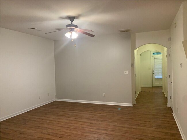 Foto del edificio - 3369 Marla Blvd NW