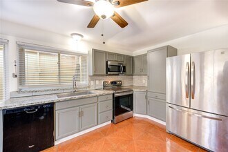 Building Photo - 12339 S Dairy Ashford Rd