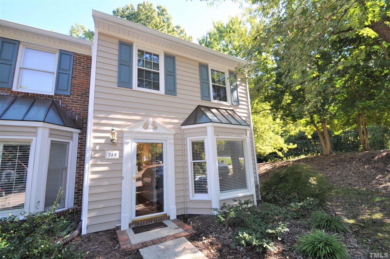 Primary Photo - 240 Beechtree Dr