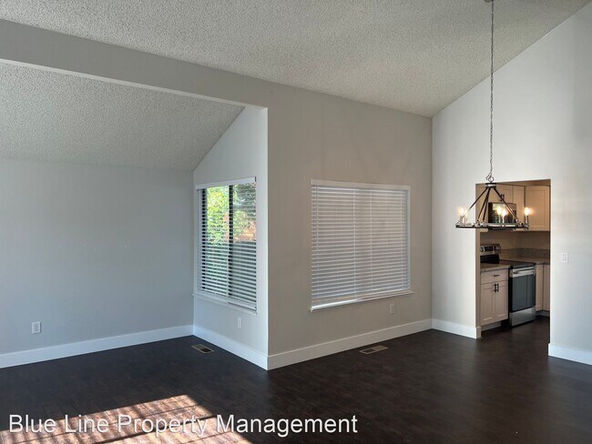 Building Photo - 4 br, 2.5 bath House - 921 Clay Ct