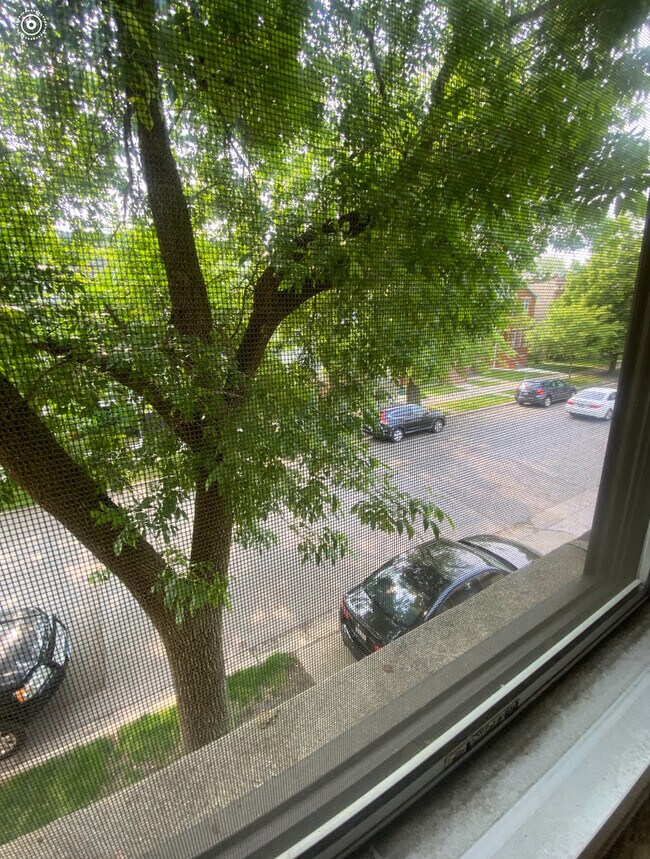 Foto del edificio - 3507 N Keeler Ave