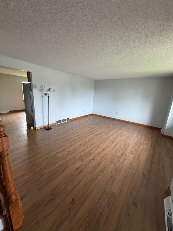 Building Photo - 4 Lordan Dr