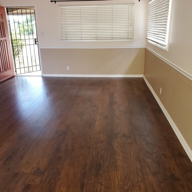 Foto del edificio - 3849 W 172nd St