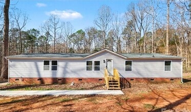 Building Photo - 5050 Park Creek Dr