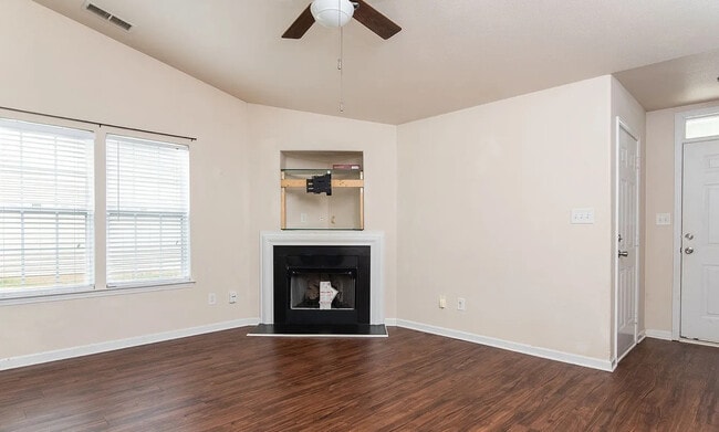 Building Photo - 2836 Oasis Ln