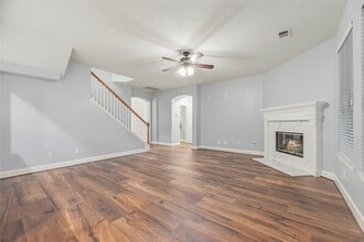 Building Photo - 16315 Madewood St