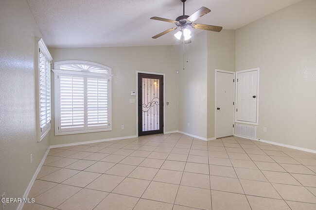 Foto del edificio - 12422 Sombra Grande Dr