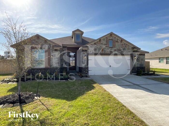 Primary Photo - 1007 Brahma Cir
